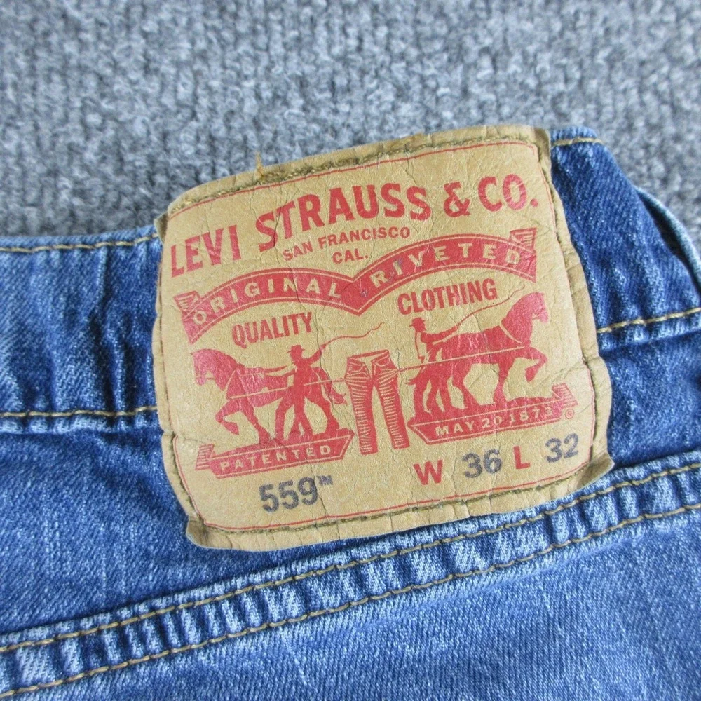 Levis levis 559